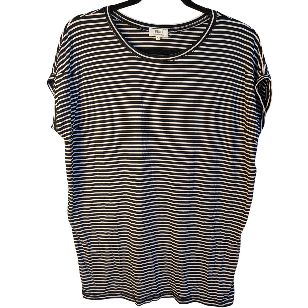 Piko Envi Free Fashion Black White Striped Rayon Spandex Relaxed Fit Top Med